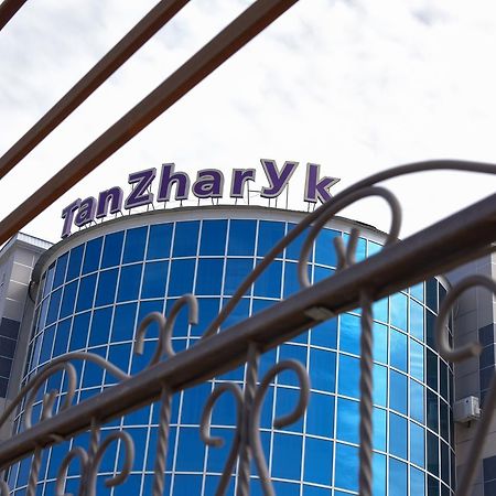 Tanzharyk Hotel Aktobe Exterior foto